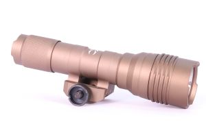 BO Manufacture Lampe Tac-X 500 Lumens (Tan)