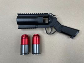 Occasion- Cyma Lanceur de grenade 40mm + deux grenades