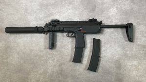 Occasion - Umarex / VFC H&K MP7 Gaz GBBR (Noir) + accessoires