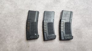 Occasion - Amoeba lot de 3 chargeurs M4 AEG Hi-Cap 300BBs (Noir)