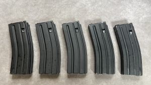 Occasion - Tokyo Marui lot de 5 Chargeurs Next-Gen M4/Scar 82 Billes (Noir)