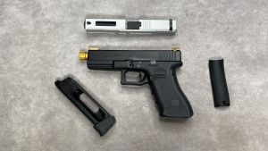 Occasion - Umarex / VFC Glock 17 Gen4 GBB Co2 custom